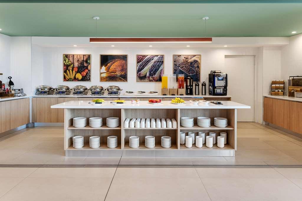 Готель Hampton By Hilton Guanacaste Airport Ліберія Ресторан фото
